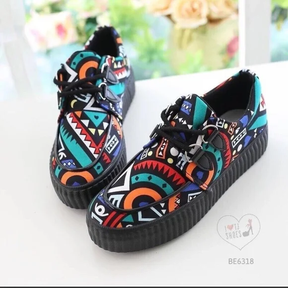 ❌️SOLD❌️BOHEMIAN CANVAS PLATFORM SNEAKERS SIZE 8.5 - Picture 2 of 8